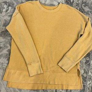 Mustard sweatshirt